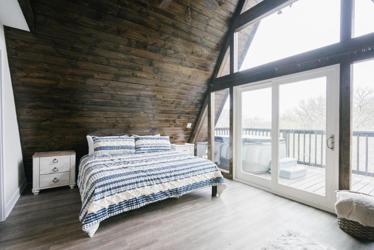 Dean'S Den: Private Deck W/ Jacuzzi And A View Villa New Braunfels Exteriör bild